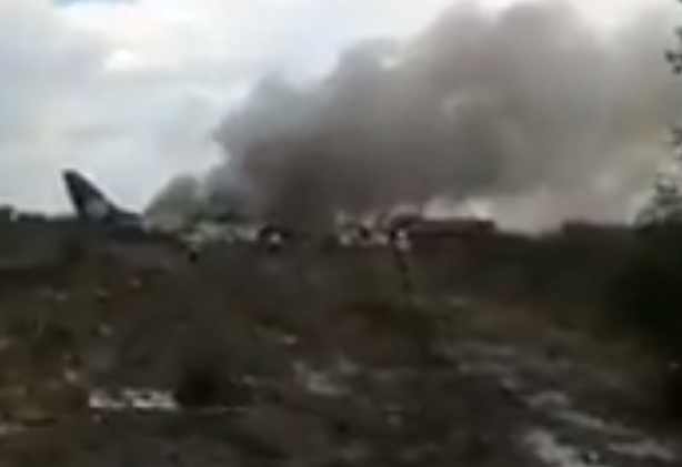 Avión de Aeroméxico se desploma