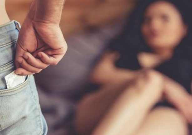 relación íntima sin consentimiento