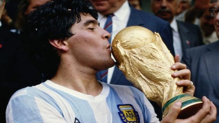 De qué murió Diego Armando Maradona