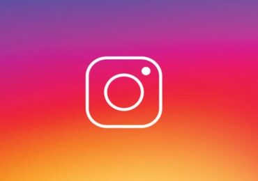 Memes de la caída de Instagram y WhatsApp